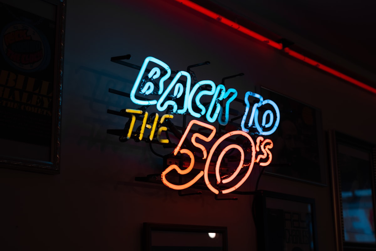 80s fashion trends neon retro sign