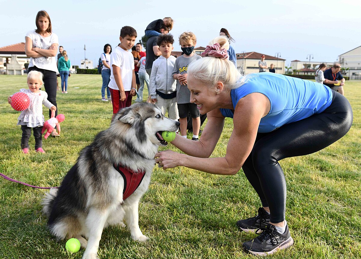 American Gladiators 90s TV show cast members in athletic gear