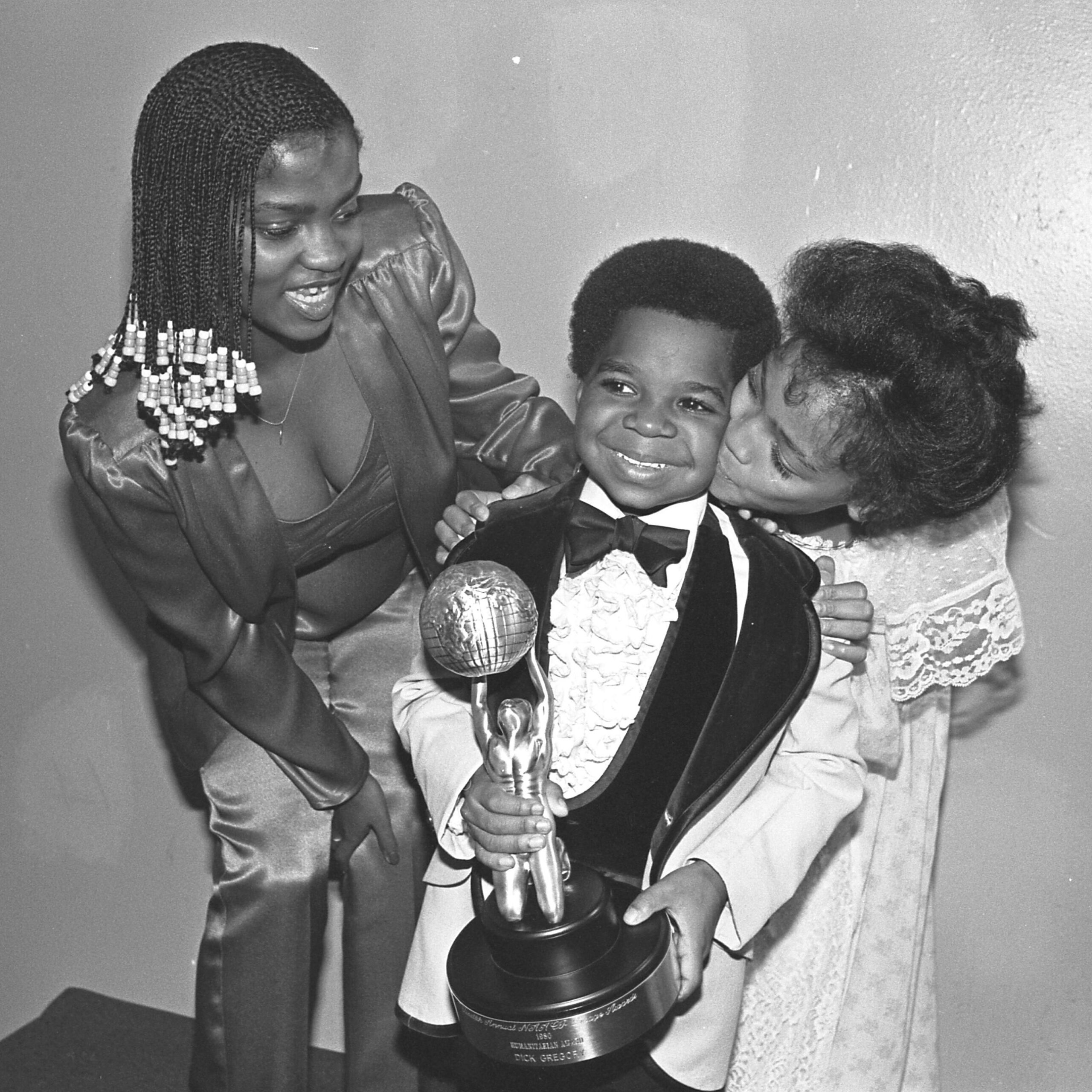 Gary Coleman with Danielle Spencer and Kim Fields from Diff'rent Strokes era