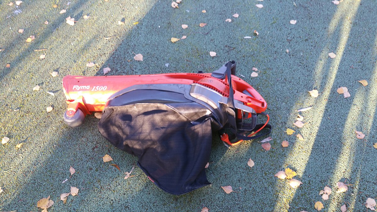 Flymo 1500 leaf blower vacuum showing the brand expansion beyond hover mowers in the 1990s