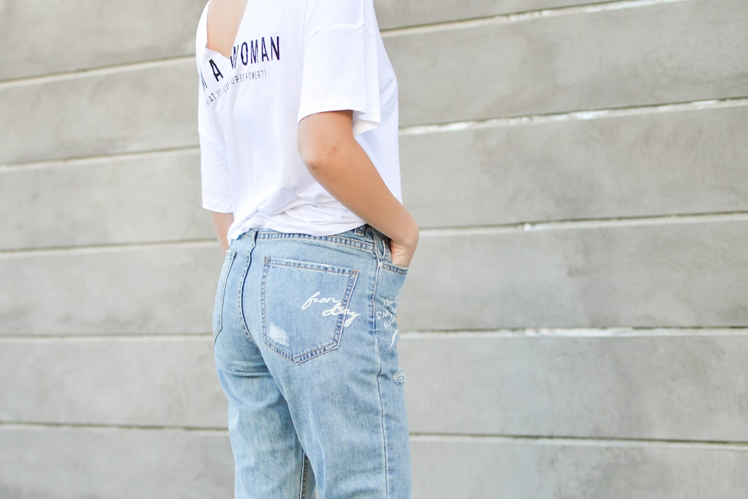 High-waisted jeans — a classic 80s fashion trend making a comeback