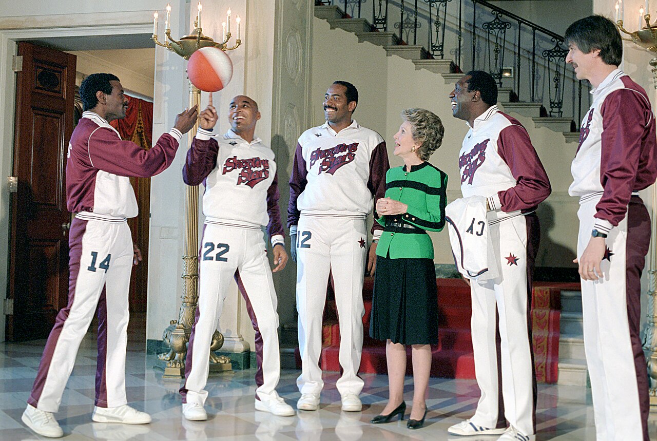 Meadowlark Lemon and Curly Neal with Nancy Reagan at the White House