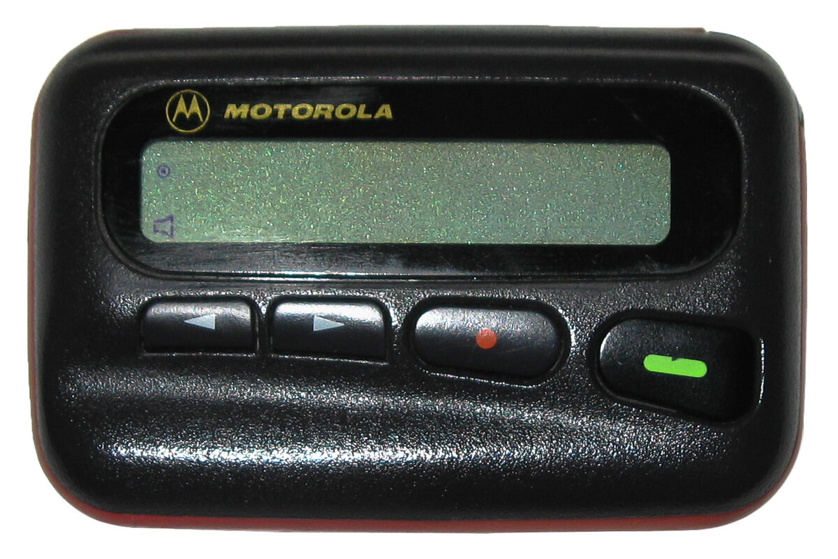 Motorola LX2 Plus pager with numeric display for sending beeper codes