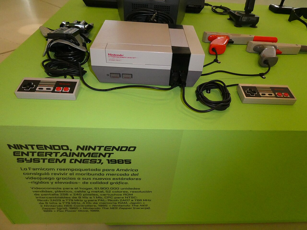 Nintendo Entertainment System NES console original 1985 model with controllers