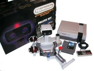 The Nintendo Entertainment System Deluxe Set box from the 1985 launch