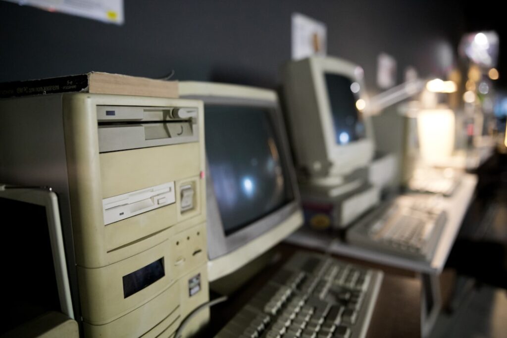 Collection of vintage computers from the 1990s representing the diverse computing environment in which WikiWikiWeb emerged