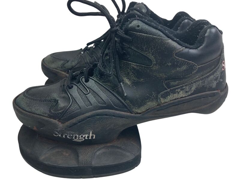 Original black strength shoes 90s plyometric training
