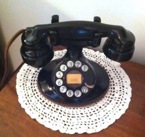 Western Electric 202 rotary telephone from the early telephone era