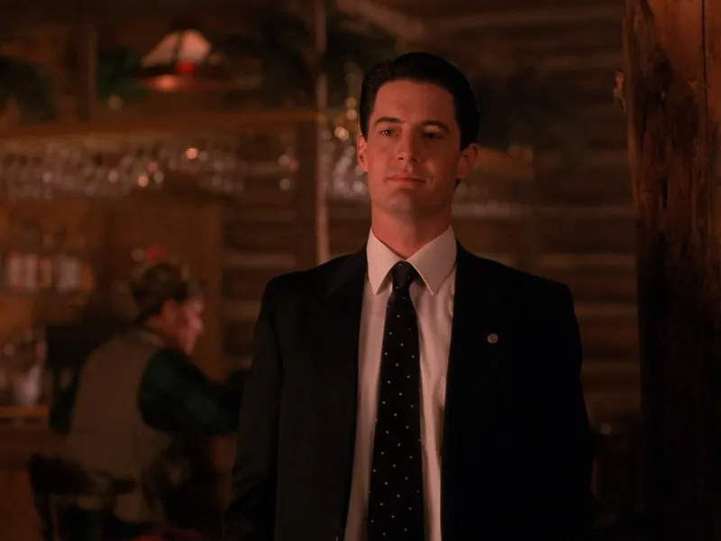 Kyle MacLachlan as FBI Special Agent Dale Cooper in Twin Peaks at the Great Northern Hotel