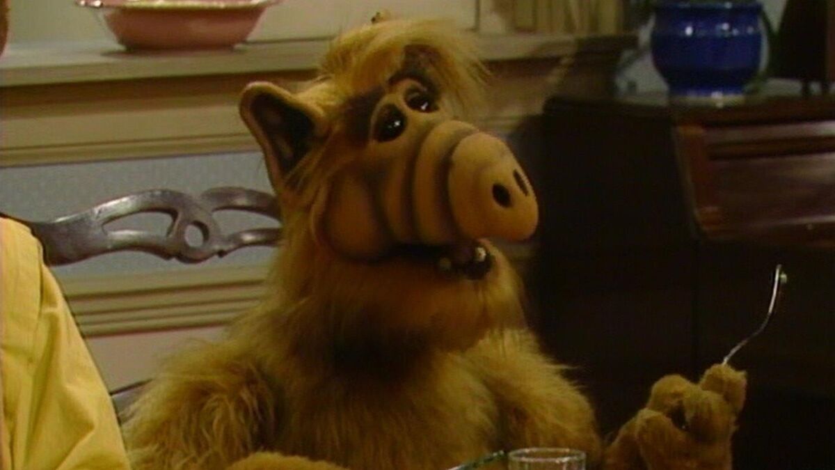 ALF with the Tanner family from NBC sitcom