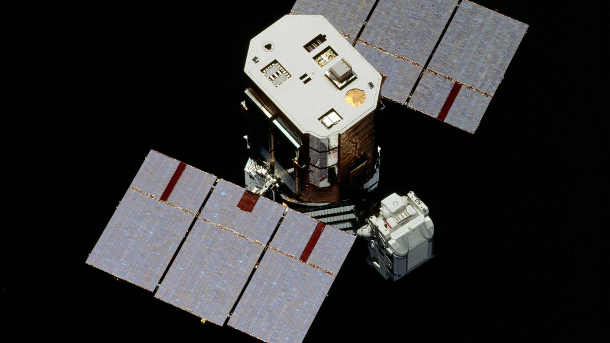 Damaged Solar Maximum Mission satellite before repair in 1984