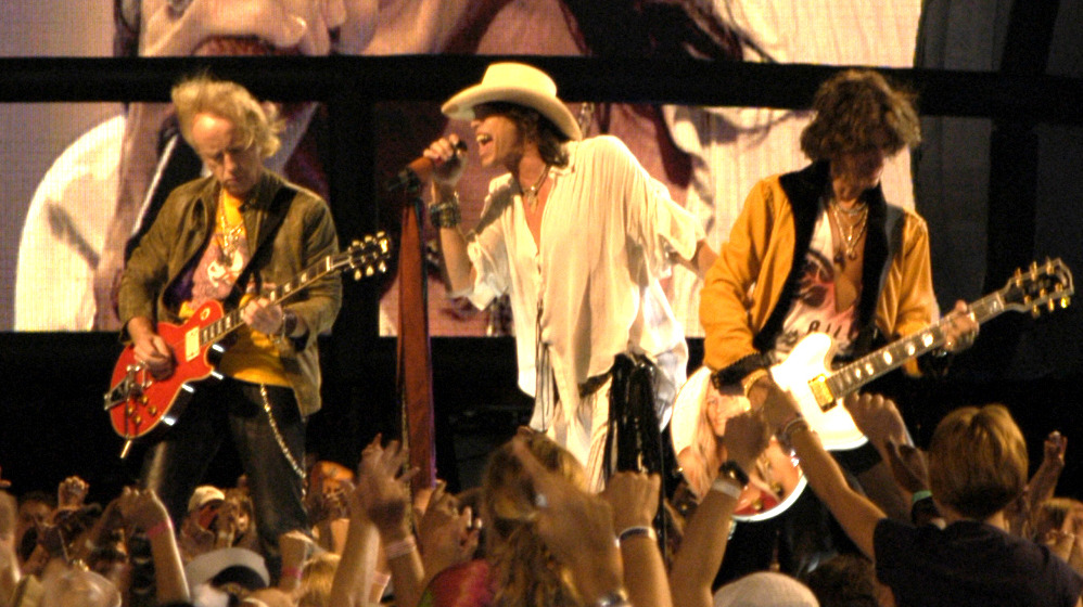 Aerosmith Steven Tyler Joe Perry performing