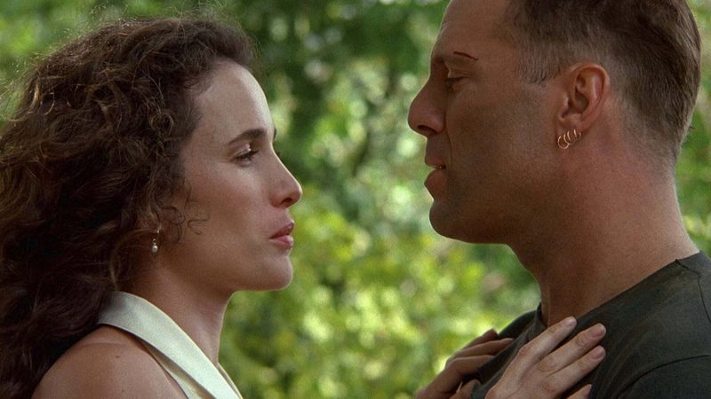Hudson Hawk Andie MacDowell Bruce Willis romantic scene Anna Baragli Vatican