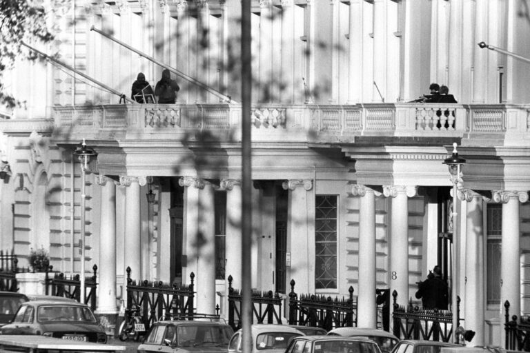 Iranian Embassy siege 1980 SAS troopers and police outside Princes Gate London