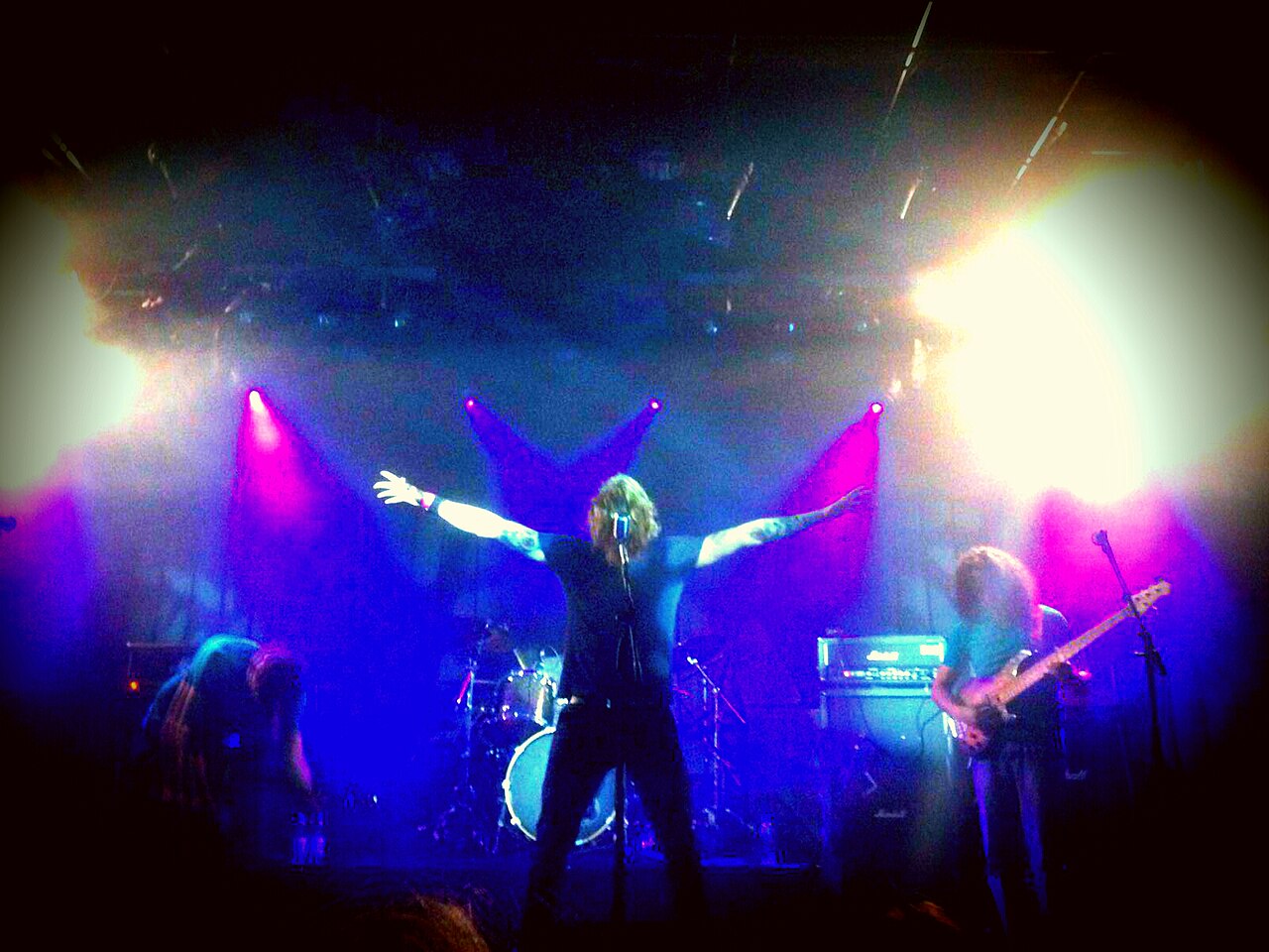 grunge concert
