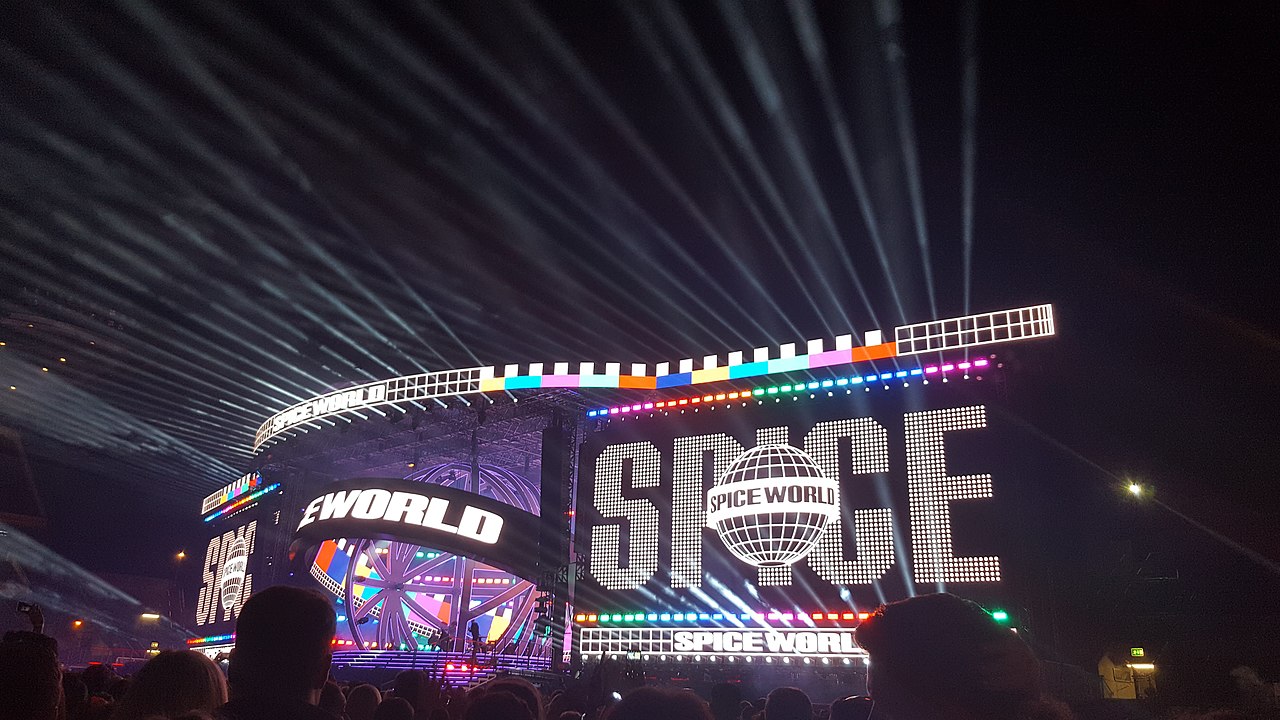 Spiceworld stage show