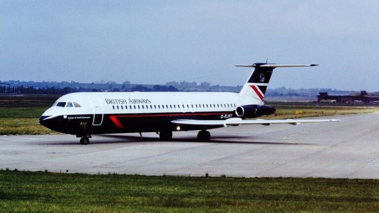 British Airways Flight 5390 BAC One-Eleven G-BJRT County of South Glamorgan photographed July 1989 Birmingham