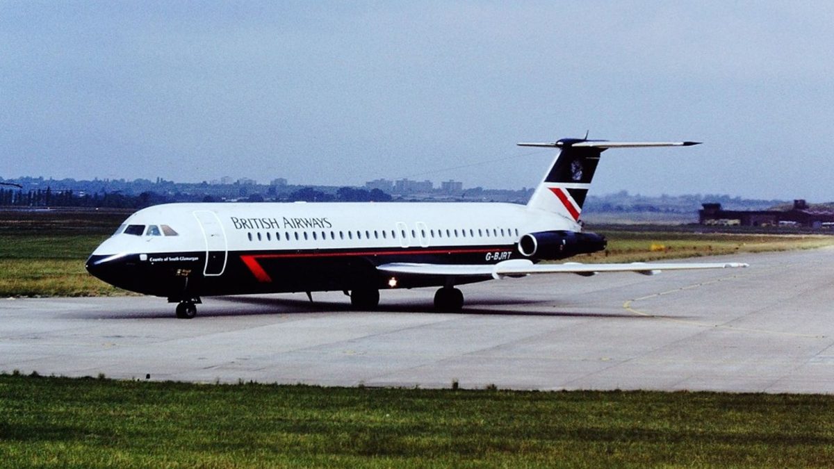 British Airways Flight 5390 BAC One-Eleven G-BJRT County of South Glamorgan photographed July 1989 Birmingham