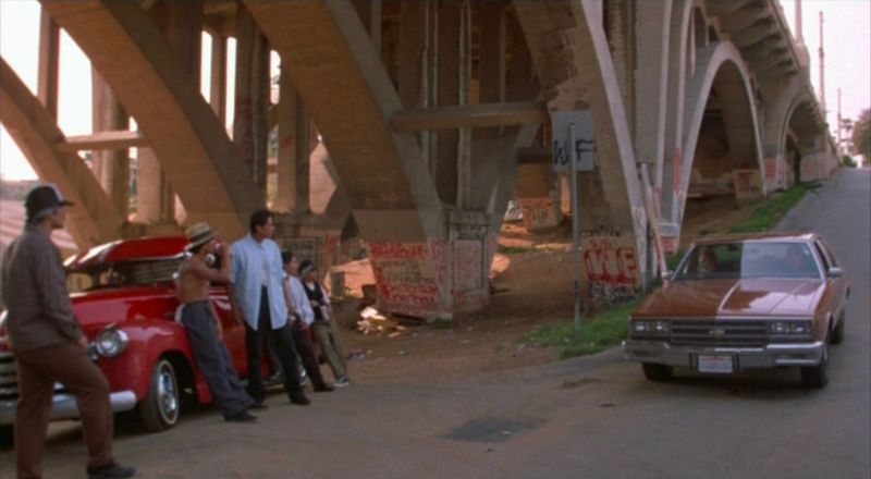 White Fence gang scene under Lorena Bridge in Boyle Heights — Colors 1988 movie