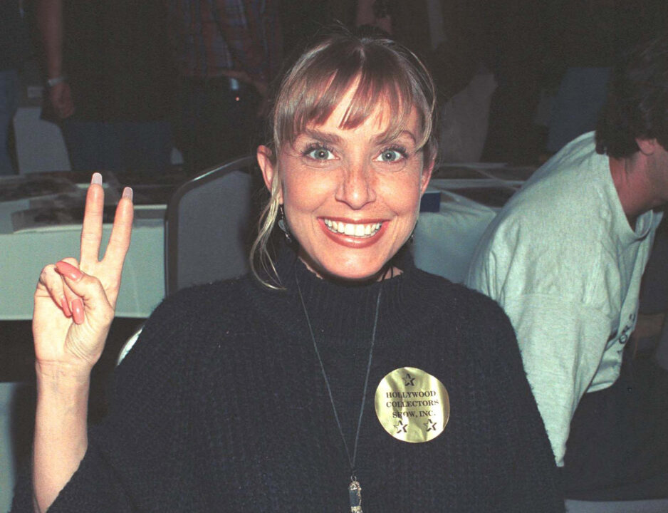 Dana Plato at Hollywood Collectors Show 1998 after Diff'rent Strokes career ended