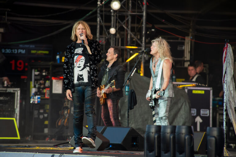 Def Leppard live concert performance Hellfest 2019