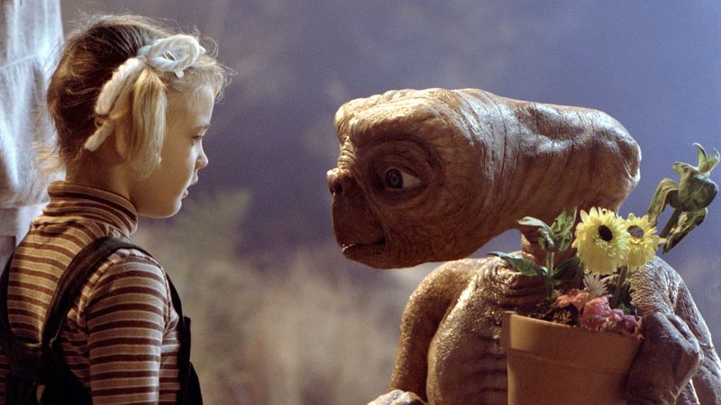 Drew Barrymore as Gertie meets E.T. the Extra-Terrestrial