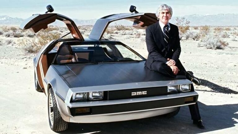 John DeLorean DMC-12 stainless steel sports car publicity photo