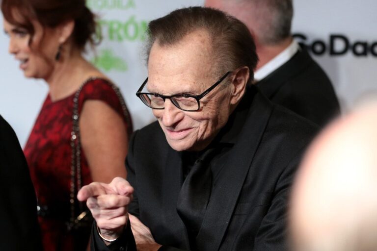 Larry King Live debut June 3 1985 CNN talk show host portrait