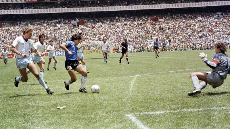 Maradona Goal of the Century dribble past five England players June 22 1986
