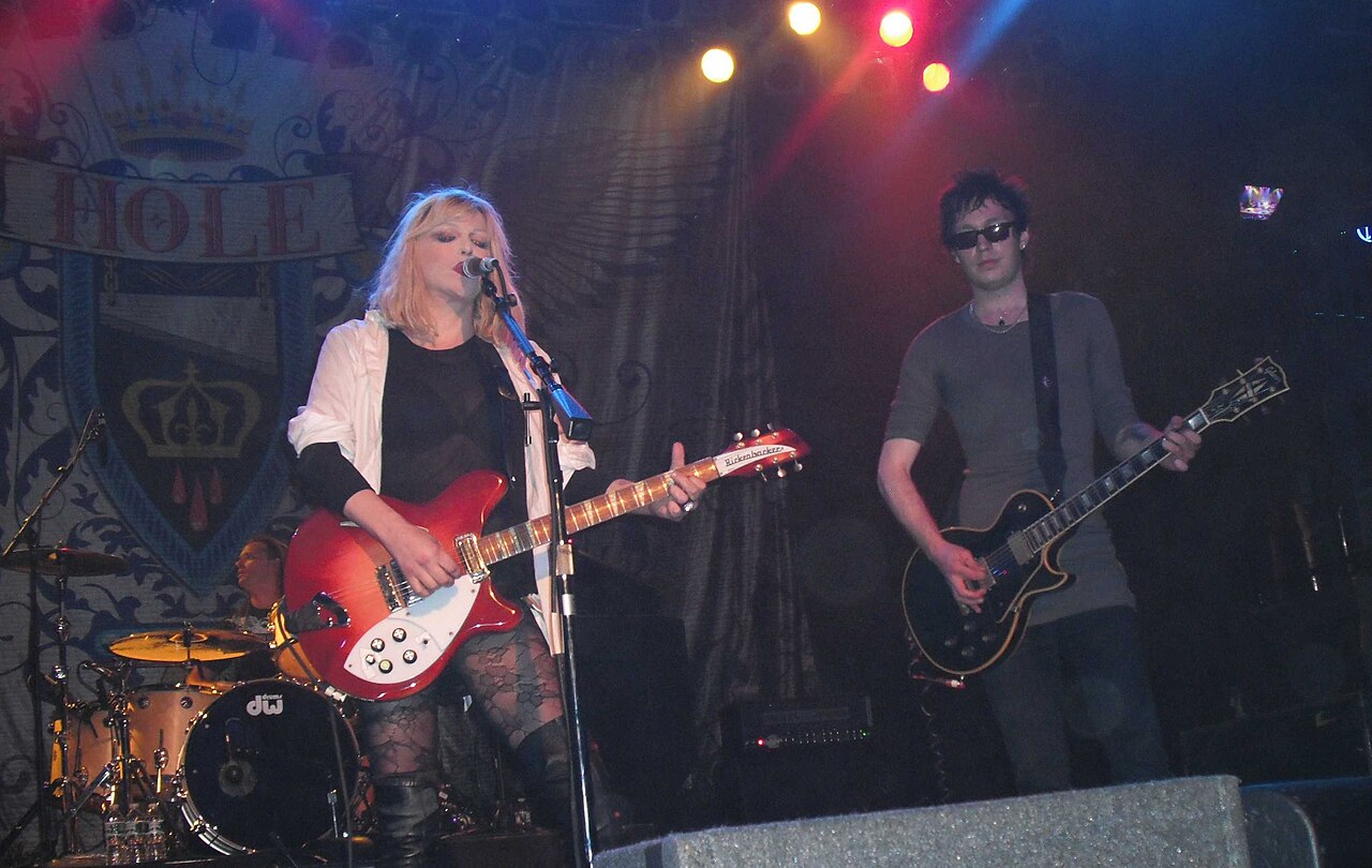 Courtney Love Hole