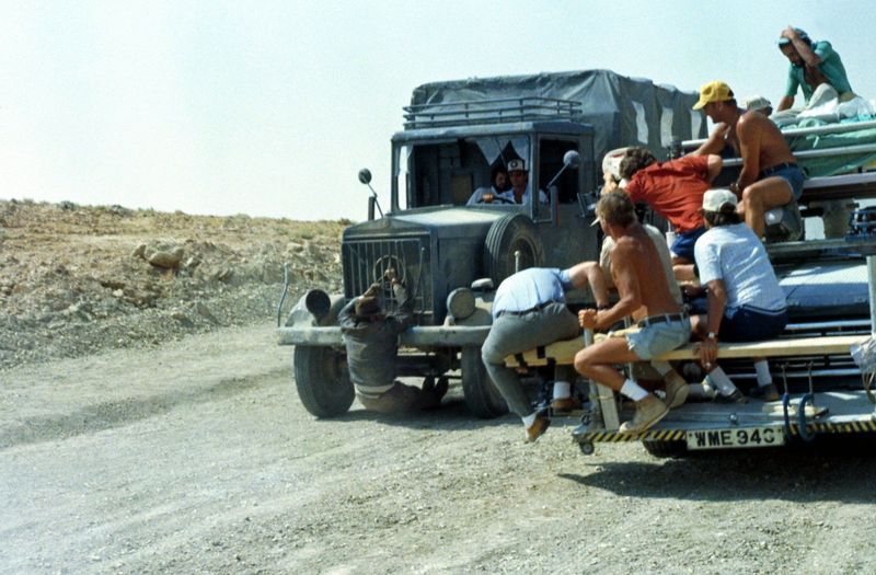 Behind the scenes of the Cairo truck chase in Raiders of the Lost Ark, 1981