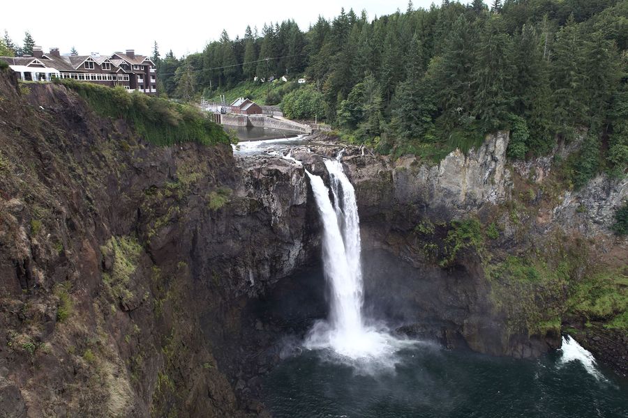 Snoqualmie Falls in Washington — the waterfall in the Twin Peaks 1990 opening credits