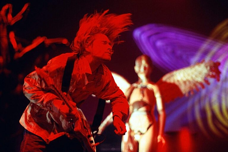 Grunge in Plain English: The Bands, the Looks, and the Burnout of an Era