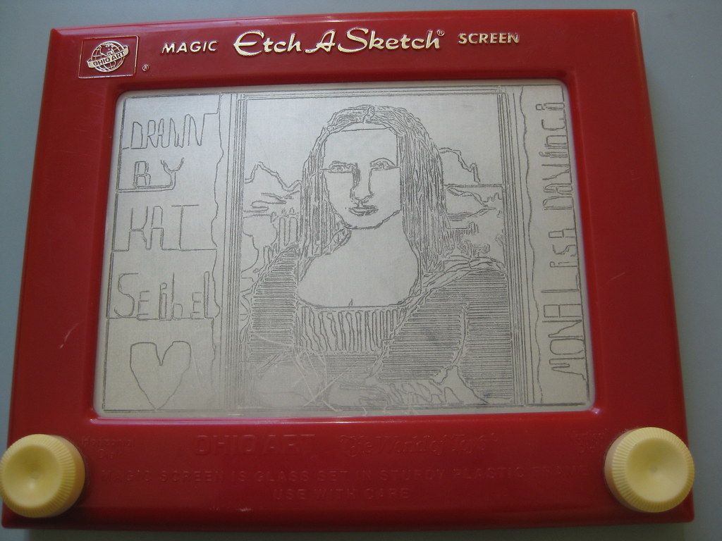 Etch A Sketch drawing of the Mona Lisa on the classic red toy