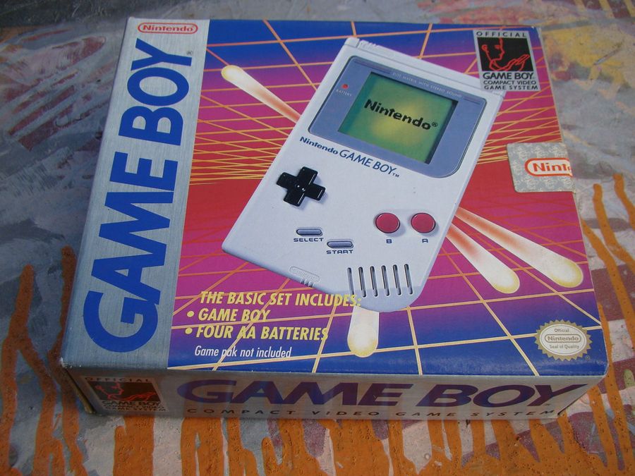 Original 1989 Nintendo Game Boy retail box and packaging for the compact video game system basic set