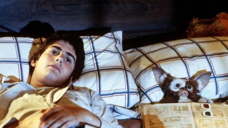Billy and Gizmo in Gremlins 1984