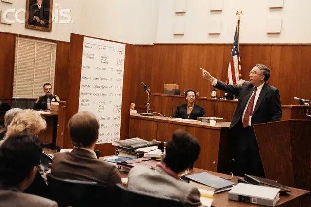 Attorney points to board listing Jeffrey Dahmer's 17 victims during the 1992 Milwaukee trial