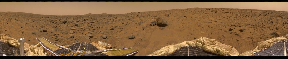 360-degree color panorama of the Ares Vallis landing site from the Mars Pathfinder landing