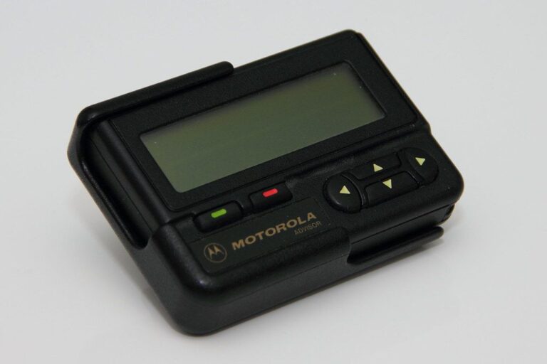 Motorola Advisor pager, the 90s beeper behind classic pager codes
