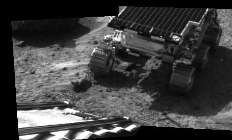 Sojourner rover on the Martian surface after rolling off the Mars Pathfinder landing platform