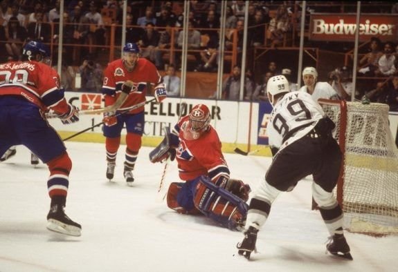 Wayne Gretzky attacking Patrick Roy of the Montreal Canadiens in the 1993 Stanley Cup Finals