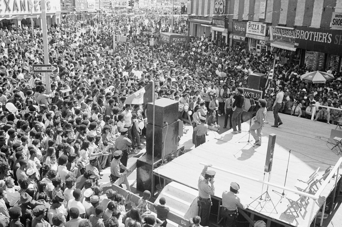 Massive Bronx outdoor hip-hop concert crowd, early 1980s - birth of hip hop