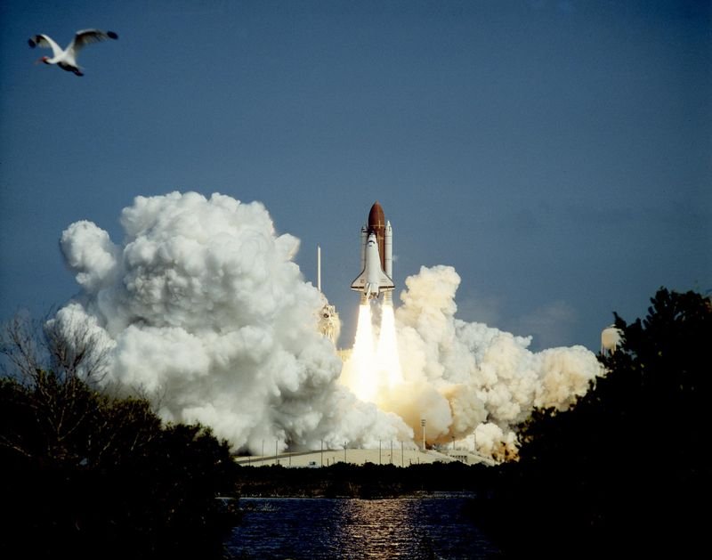 Space Shuttle Endeavour STS-47 launch September 12 1992 Kennedy Space Center