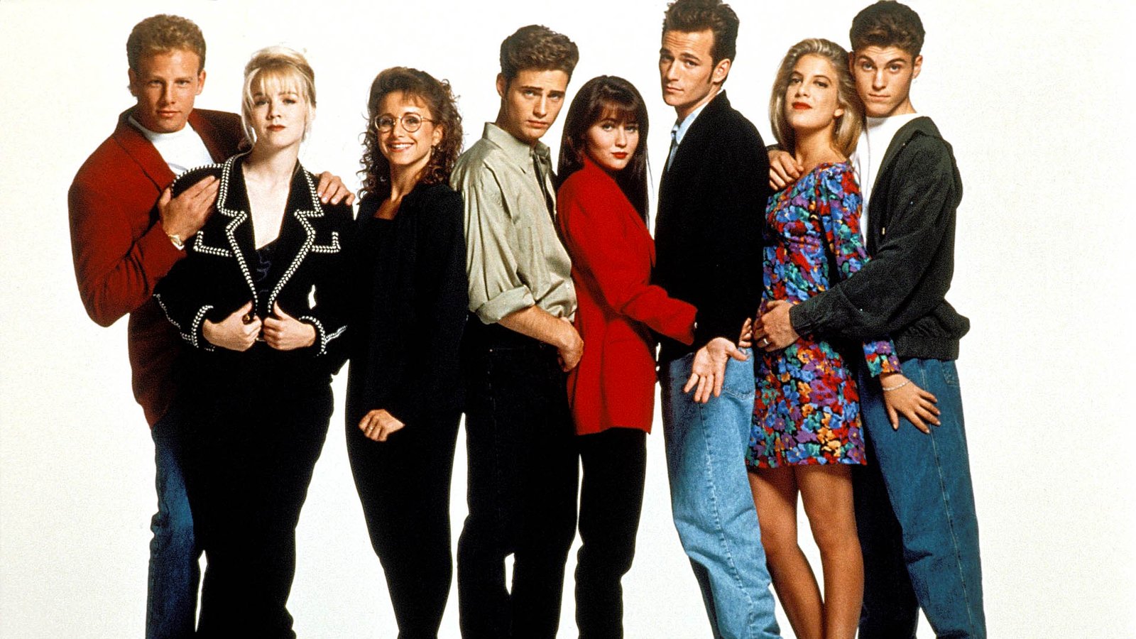 The cast of Beverly Hills, 90210 poses together, the Fox teen drama that premiered October 4, 1990