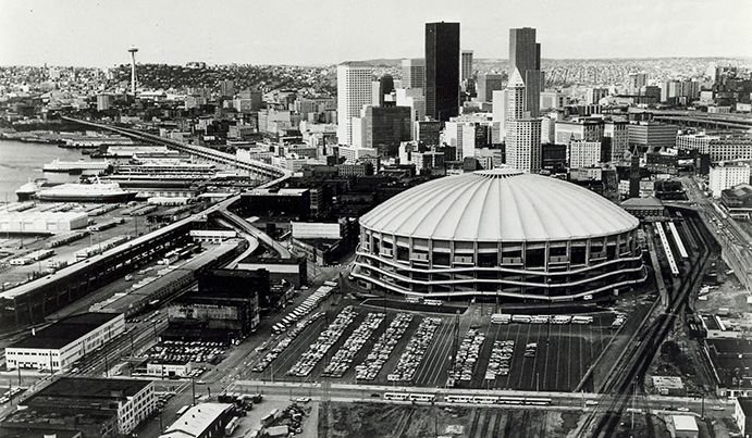 Aerial view of the Seattle Kingdome and downtown skyline, home of the Mariners in 1995