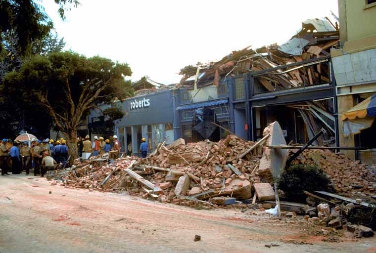Rescue workers search a collapsed building on Santa Cruz's Pacific Garden Mall after the 1989 earthquake