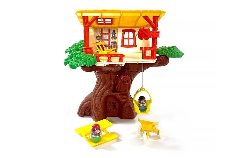 vintage Weebles treehouse playset with rope elevator and figures